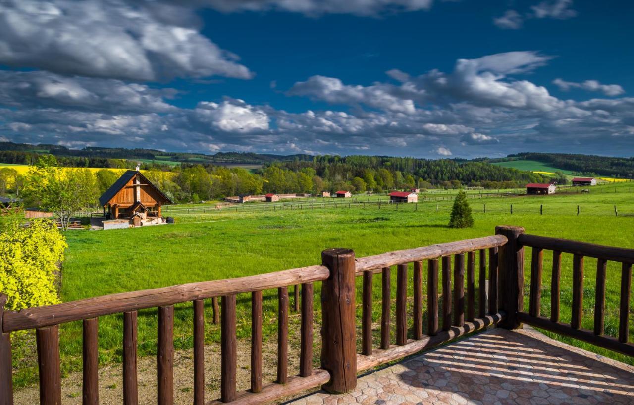 Ranch Jestrebice Hotel Hermanicky Exterior photo